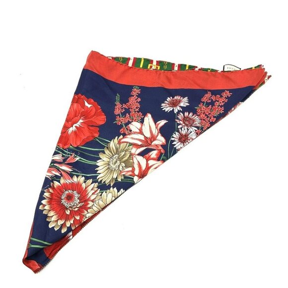 GUCCI Floral all-over pattern Flora Flower Triangle Scarf silk Multicolore - Picture 3 of 16